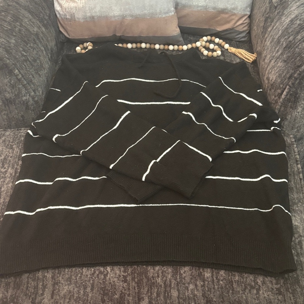 Black and White Striped Women's Sweater